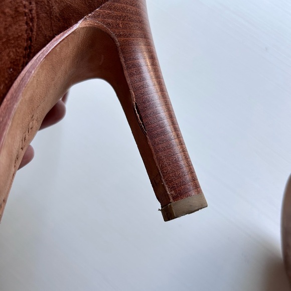 Joie: Suede Chap boots tassels size 39 - Picture 6 of 6